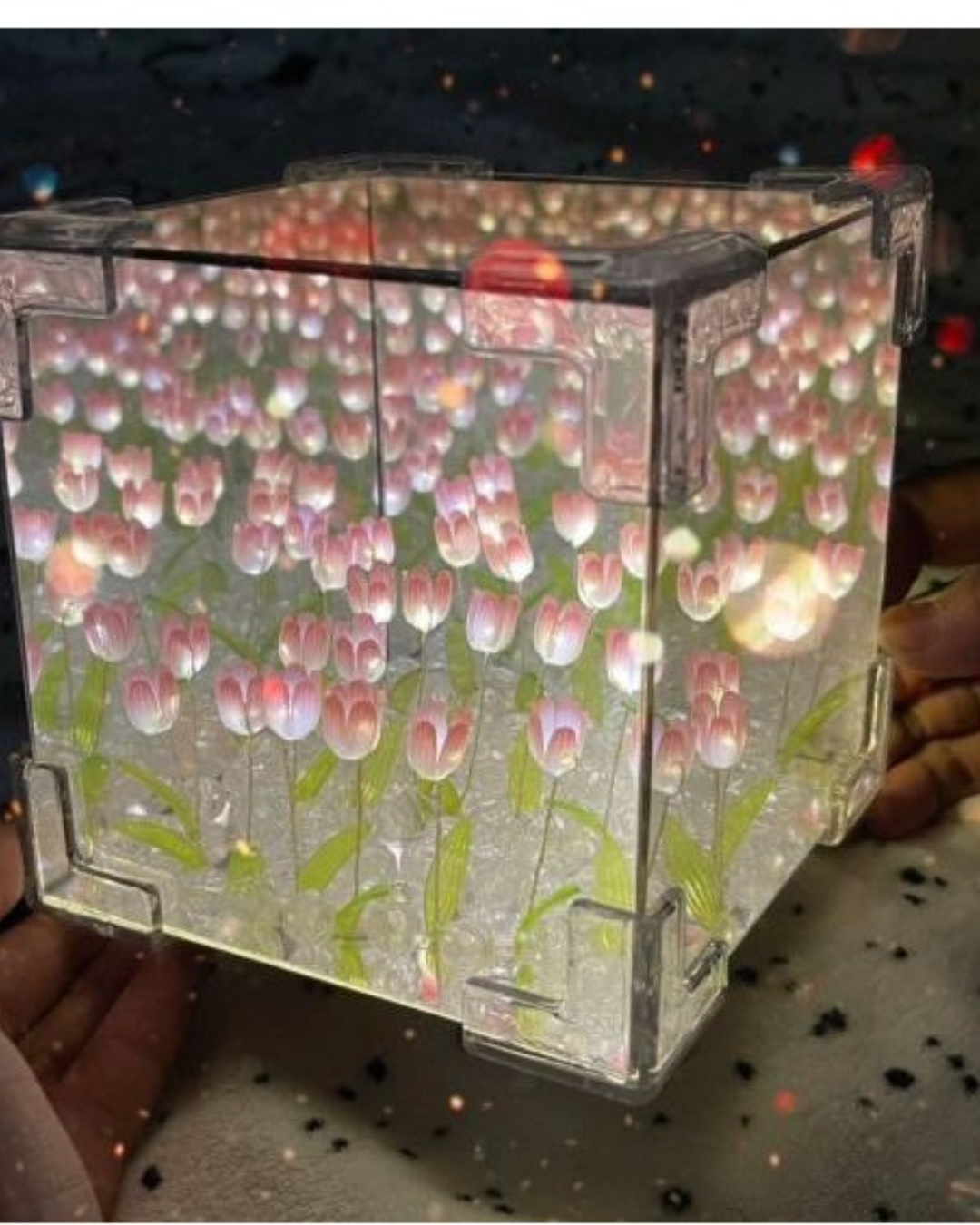 LAMPARA ESPEJO DE TULIPANES INFINITOS MULTICOLOR